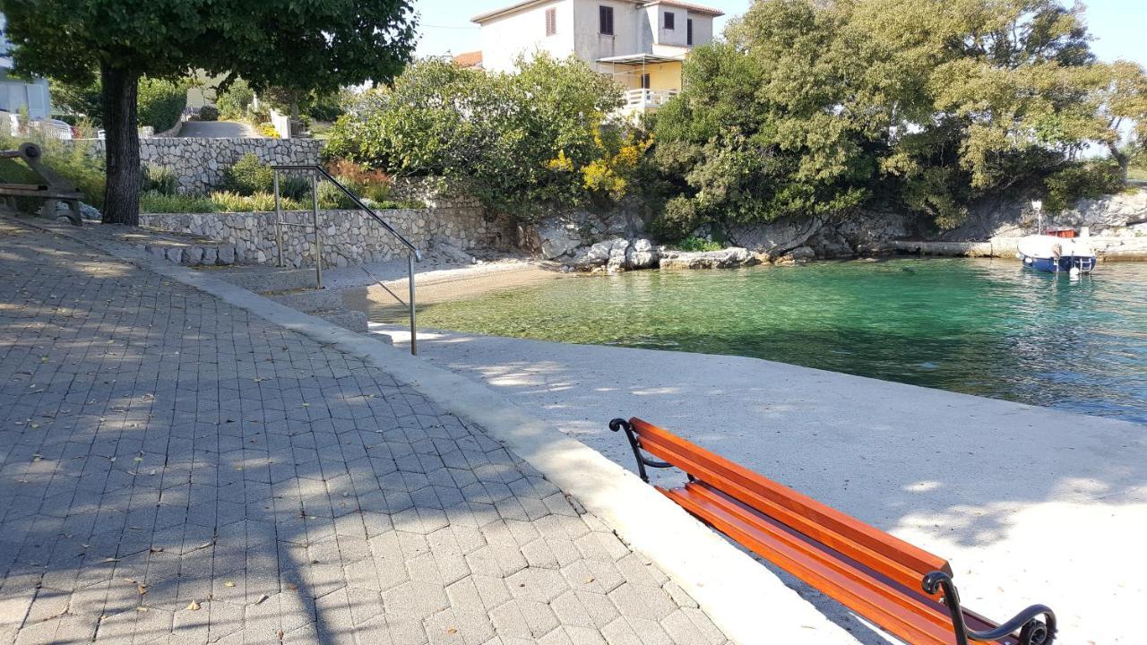 Vila Kraljica Malinska Buitenkant foto
