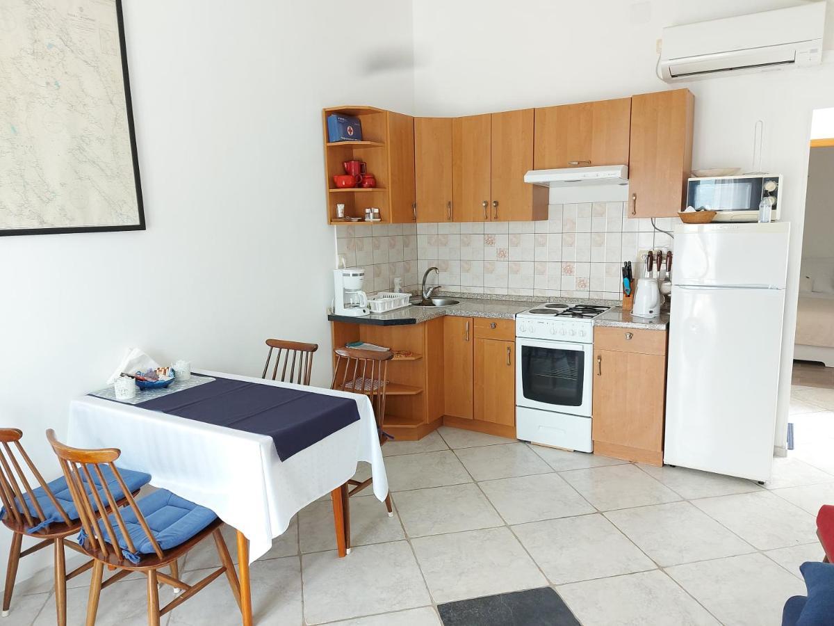 Vila Kraljica Malinska Buitenkant foto
