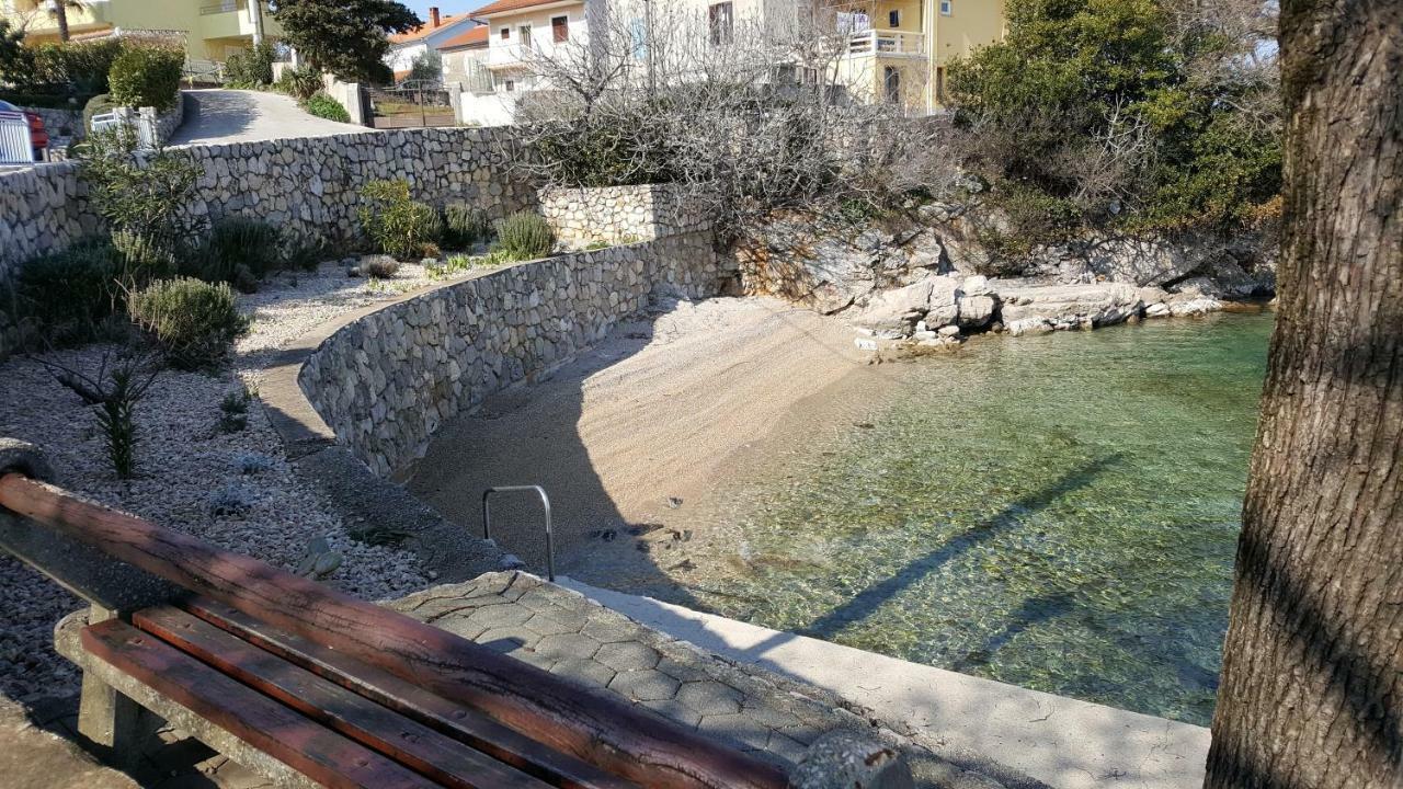 Vila Kraljica Malinska Buitenkant foto